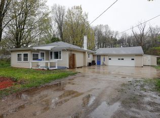 9100 Almena Dr, Kalamazoo, MI 49009