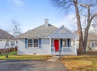 111 Chisholm Pl, Charlottesville, VA 22902