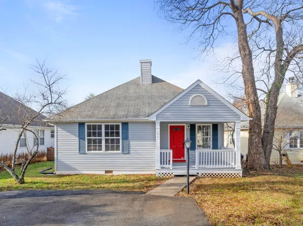 111 Chisholm Pl, Charlottesville, VA 22902