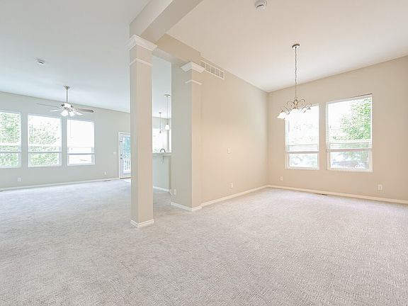 5th image of 9928 Boca Cir