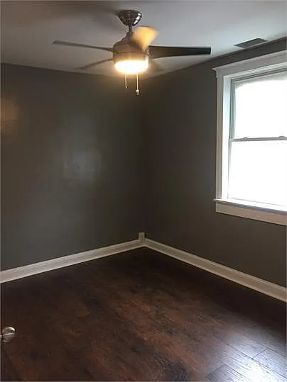 60 Daniel Street — Photo 2