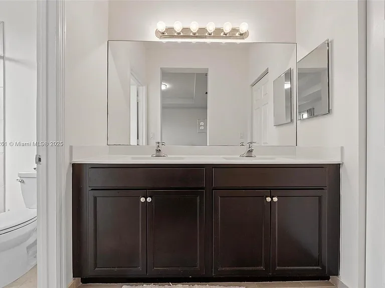 9000 NW 183rd St #9000 — Photo 26