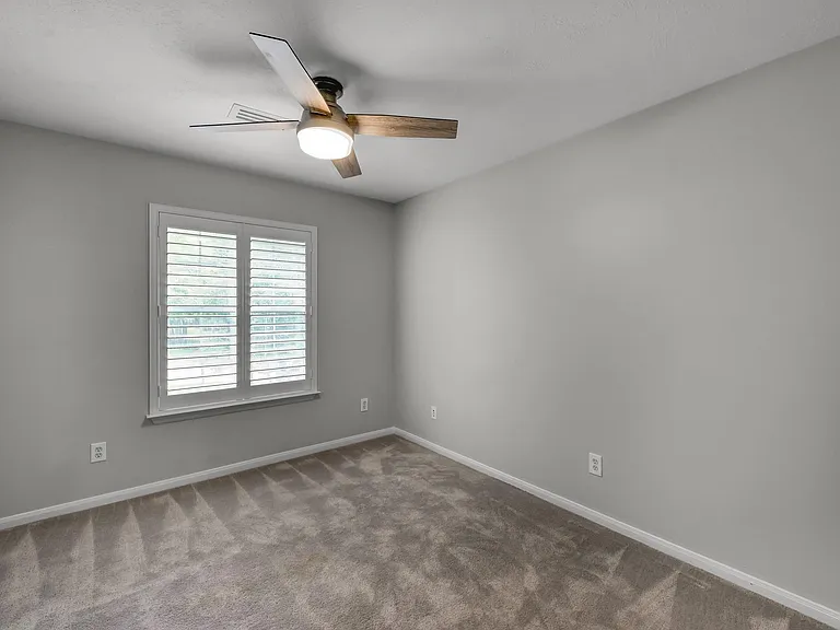 23 Alderon Woods Pl — Photo 23