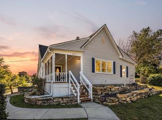 401 Liberty St, Smithville, MO 64089