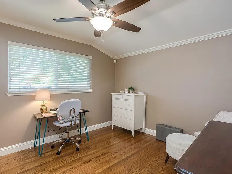 1176 Koch Ln — Photo 13