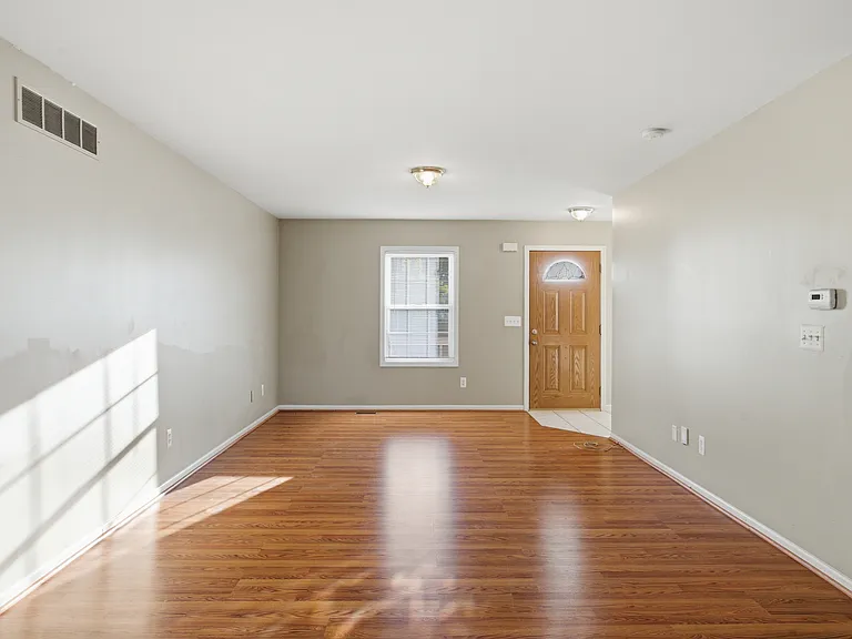 4118 Devon Rd — Photo 16