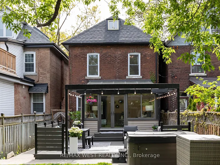 469 Clendenan Ave — Photo 22