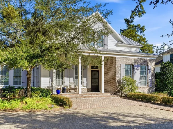 103 Yacht Club Dr, Saint Simons Island, GA 31522