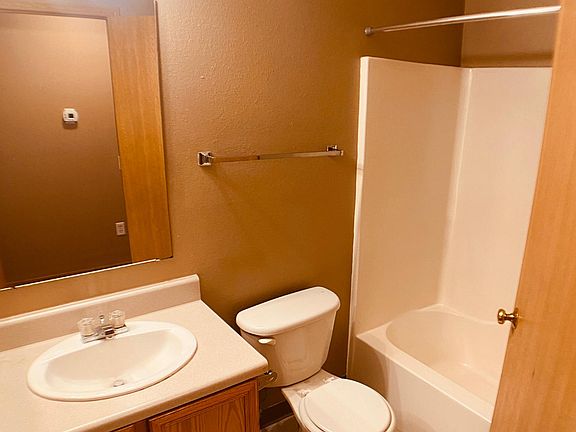 4th image of 6721 Quinn St #209