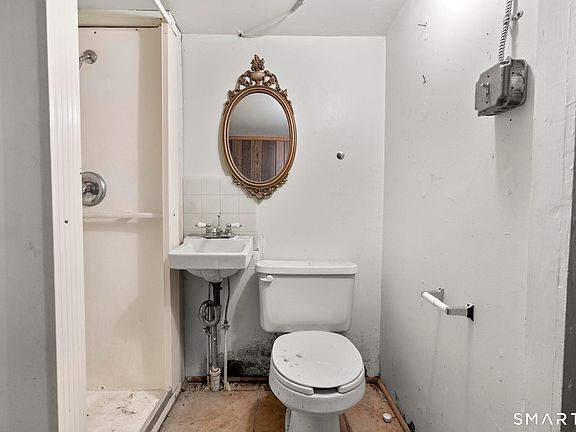 30th image of this home