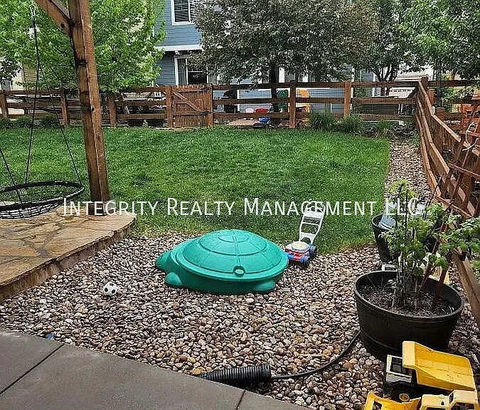 692 Jarvis Dr — Photo 23