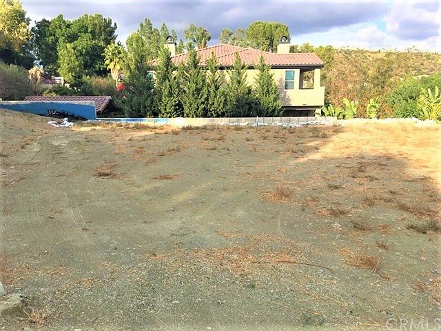 2nd image of 19362 Fisher Ln