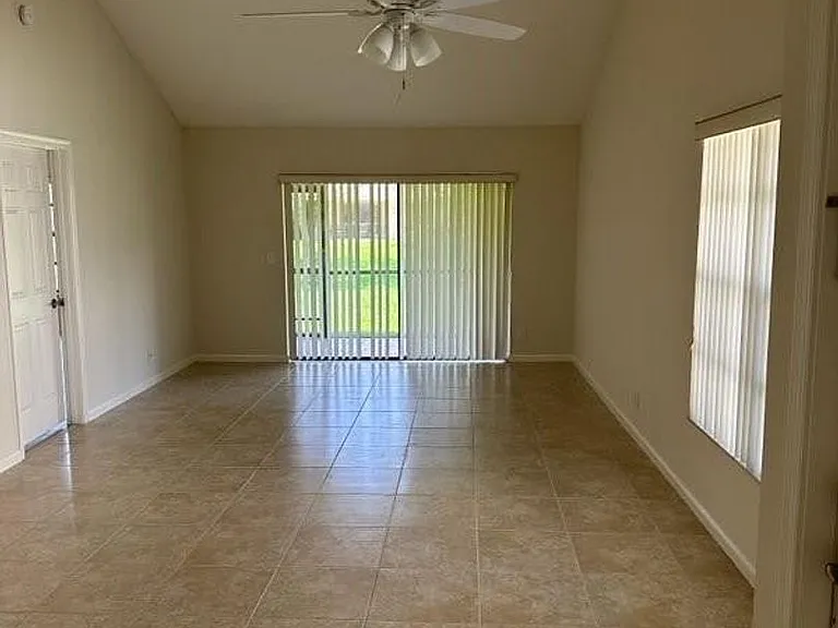 406 Buttonwood Pl #406 — Photo 24
