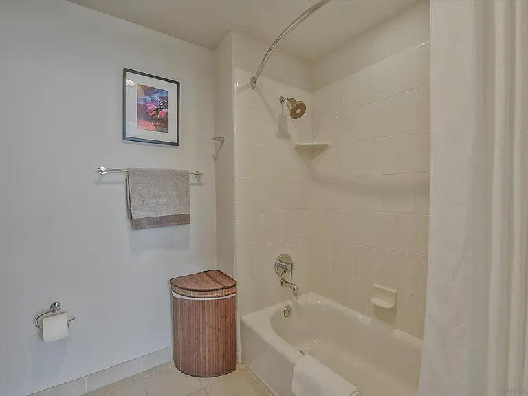 321 10th Ave #1603 — Photo 24