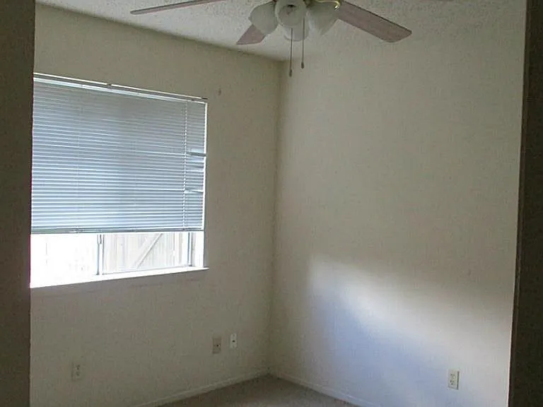 18719 Lippizaner Dr — Photo 18
