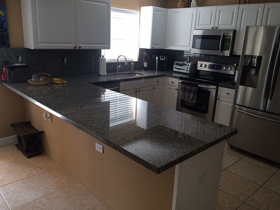 2nd image of 456 SW 5th Ave