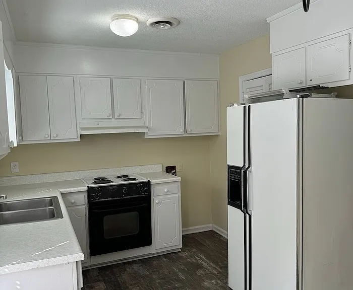 305 Rountree St W #B2 — Photo 6