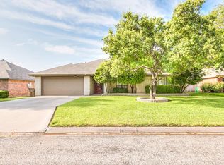 3217 Forest Hill Dr, San Angelo, TX 76904