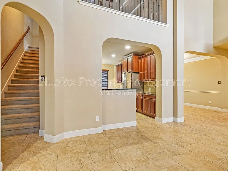 7654 Culebra Valley — Photo 5