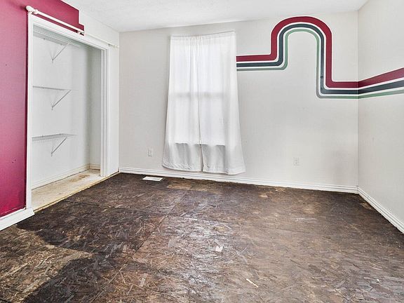 3rd image of 715 Price Ave