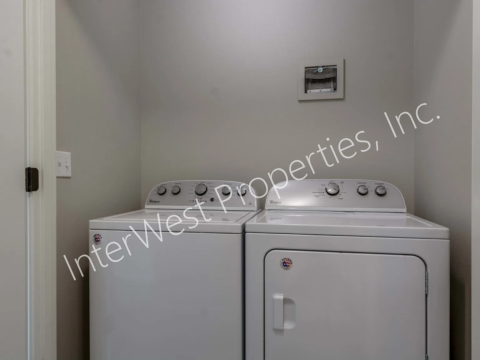 3 bed, 2.5 bath, 1486 sqft, $2,495 — Photo 3