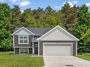 20630 Rolling Hills Ln, Big Rapids, MI