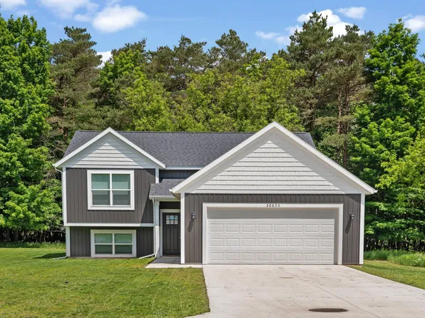 20630 Rolling Hills Ln, Big Rapids, MI 49307
