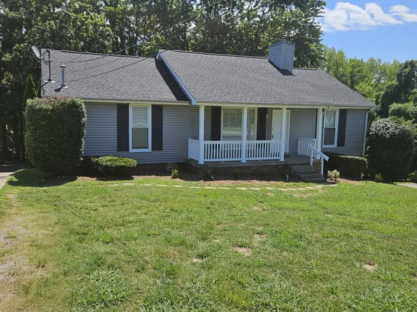 629 Walton Ferry Rd, Hendersonville, TN 37075