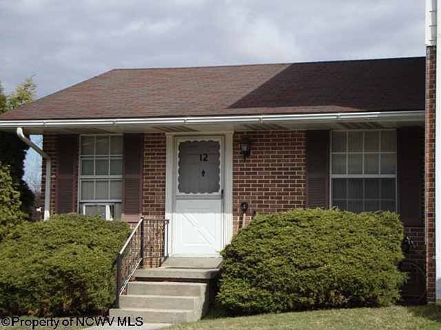 1st image of 18 Ann Marie Dr