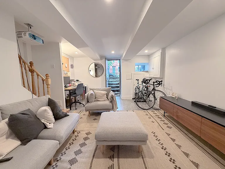 1306 Herkimer St #1 — Photo 10