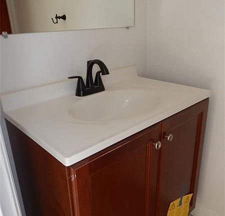 5th image of 2050 NE 140th St APT 18