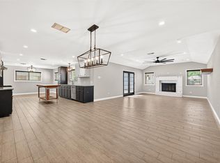 809 Bernard Ave, Rosenberg, TX 77471