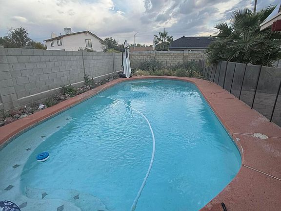2nd image of 757 W Nopal Circle