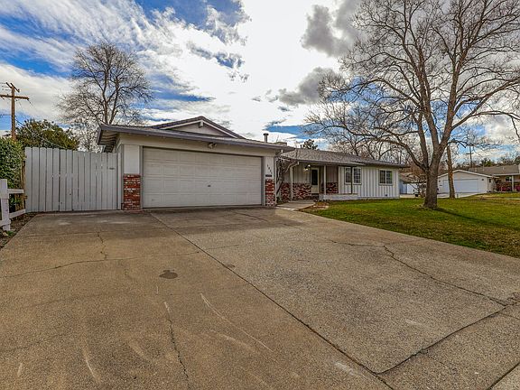 4th image of 1931 Westwood Ave