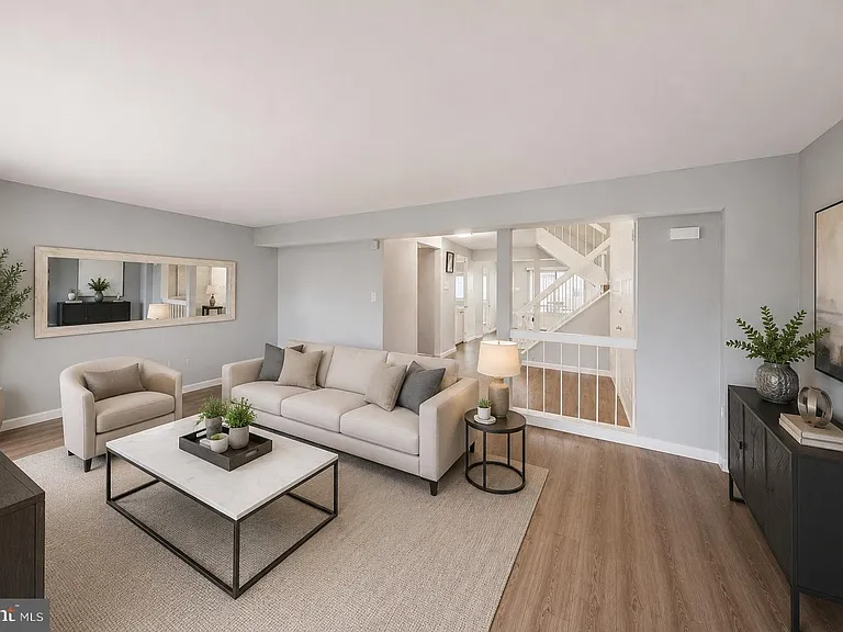 18428 Point Seneca Pl — Photo 3