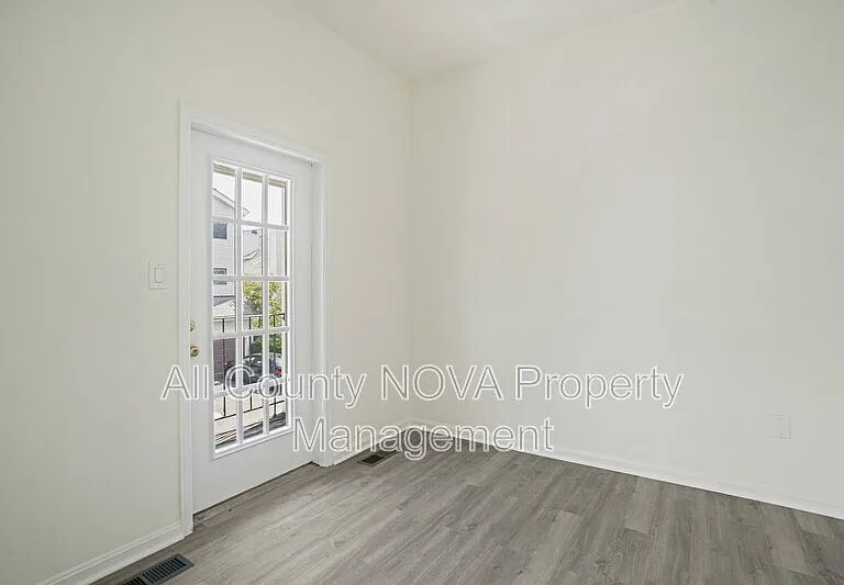 1611 Carriage House Ter #1611 — Photo 9