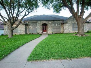 516 Bent Creek Dr, Desoto, TX 75115