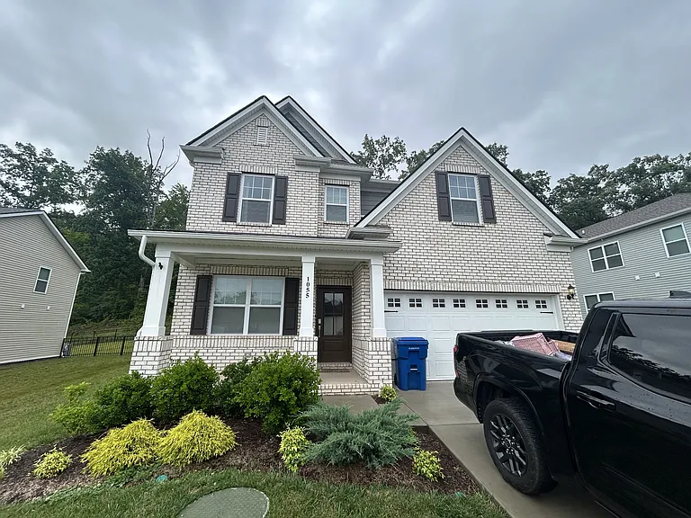 1055 Ross Farms Blvd — Photo 3