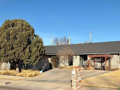 1430 W Caprock St, Hobbs, NM, 88240