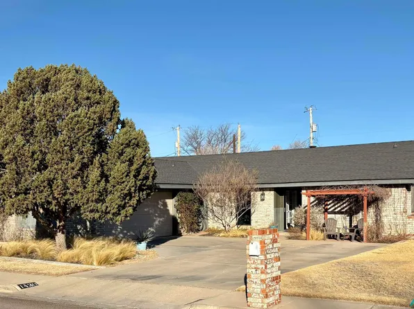 1430 W Caprock St, Hobbs, NM 88240