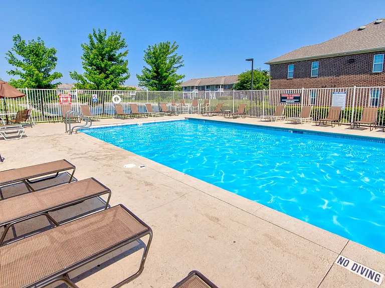 Trotters Pointe Apartments — Photo 12