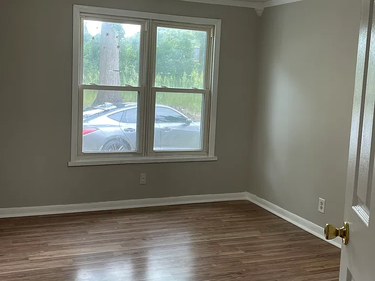 1612 Carpenter St — Photo 7