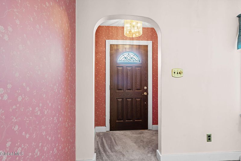 3rd image of 905 Vischer Avenue