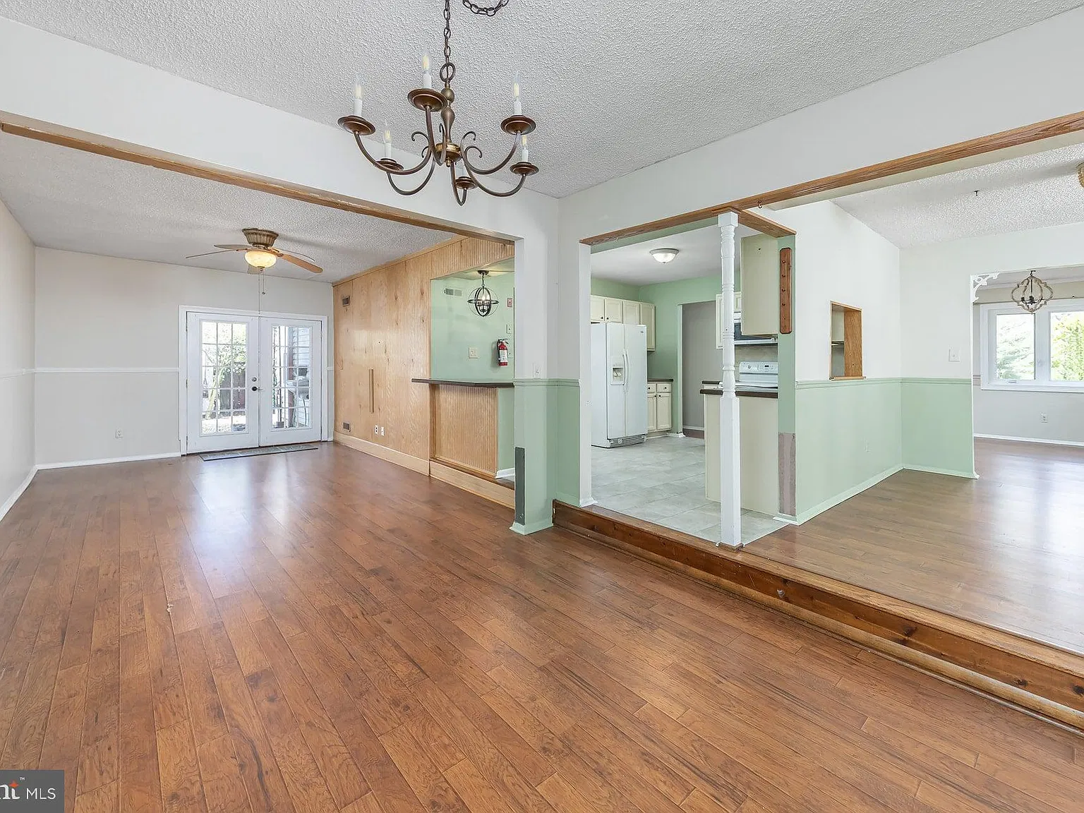 3 bed, 1.0 bath, 1516 sqft, $2,500 — Photo 4