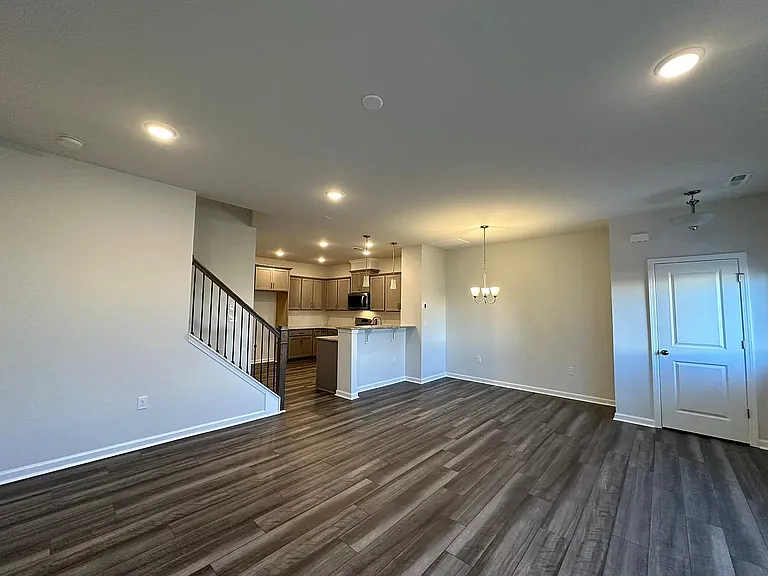 719 Faucette St — Photo 5