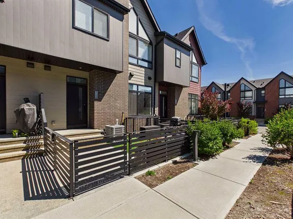 906 S Sage Meadows Gdns NW, Calgary, AB T3P 1K3