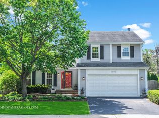 1N095 Tamarack Dr, Winfield, IL 60190