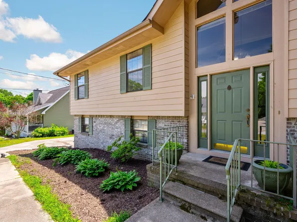 612 Northbrook Dr, Hixson, TN 37343