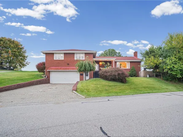 1260 Laurel Hill Dr, Homestead, PA 15120