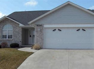 5010 Lake Ridge Dr, Quincy, IL 62305